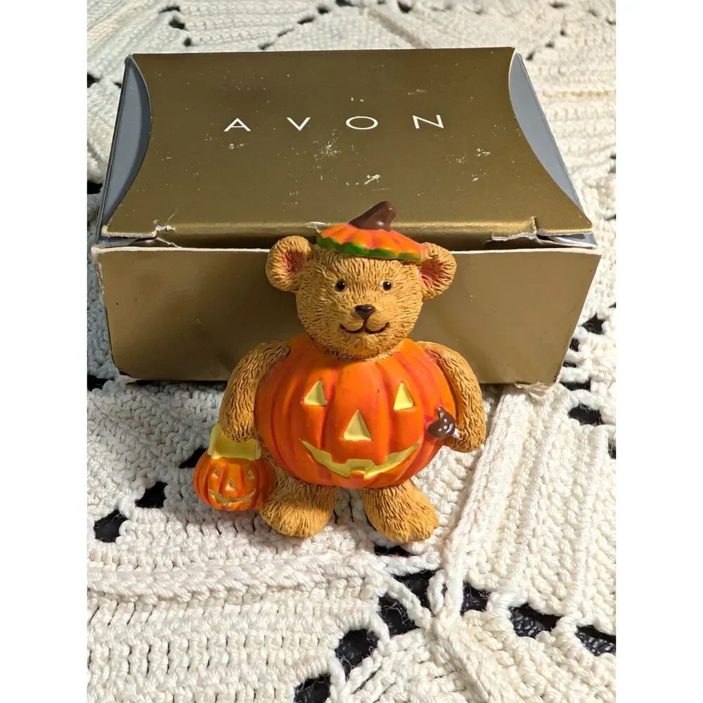 Vintage 1999 Avon Teddy Bear Pumpkin Pin Brooch Halloween Jack O Lantern Boxed